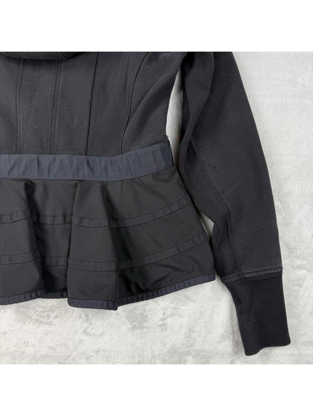 Lululemon limited edition Scuba Hoodie Ruffled Up Peplum Hiver Size 8 Rare 2013 - Picture 6 of 8